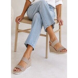Gentle Souls Kenneth Cole Elyssa Two Band Wedge Beige Suede Espadrille Sandals 9